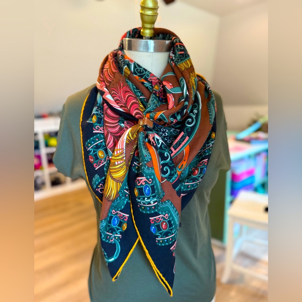 For sale: "Sous l'Egide de Mars" 140cm silk/cashmere shawl by Pierre Marie